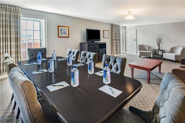 Natural Bridge Historic Hotel & Conference Center (Glasgow)
